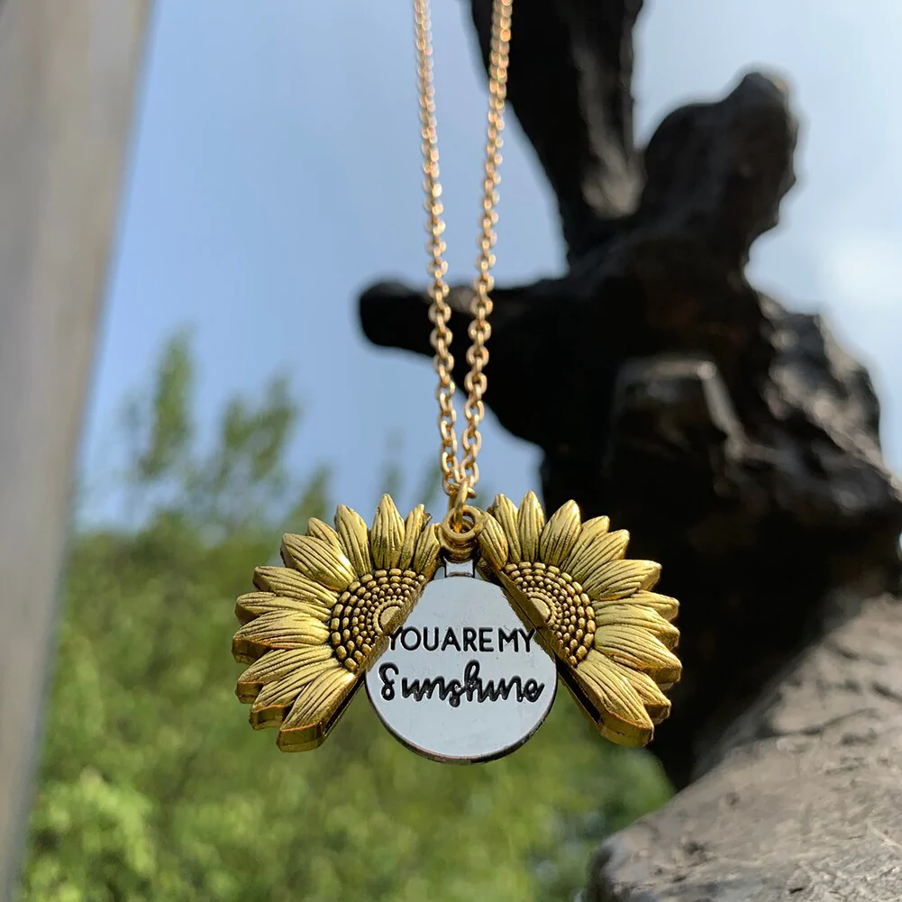 L'Éclat du Soleil – Collier Symbolique